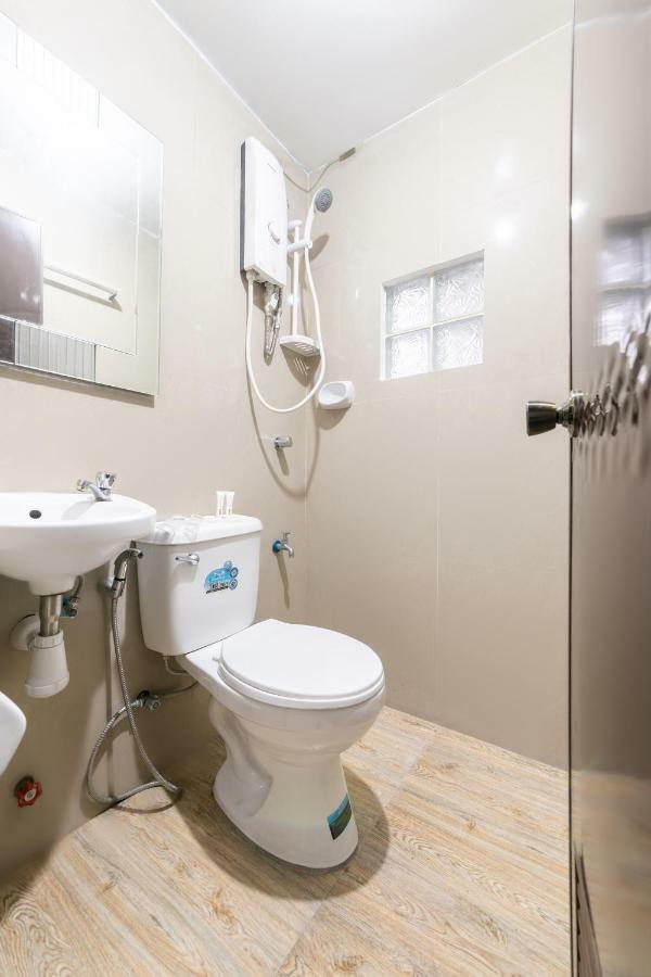 Oyo 122 The Peak Pines Pension Baguio City Εξωτερικό φωτογραφία