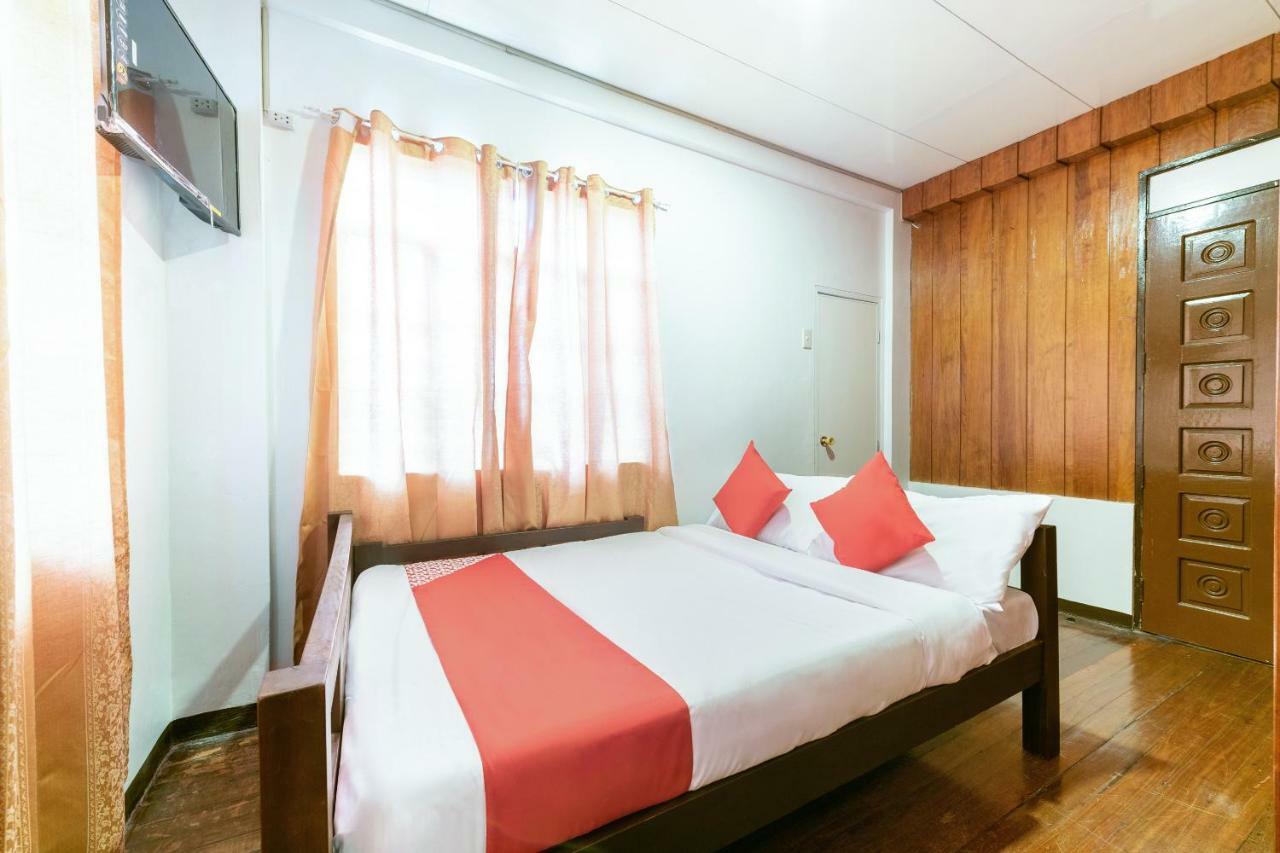 Oyo 122 The Peak Pines Pension Baguio City Εξωτερικό φωτογραφία